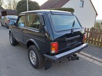 Gebraucht Lada Taiga 83 PS (61 kW) 2017 Grün SUV