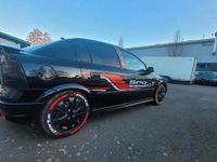 Gebraucht Opel Astra 116 PS (85 kW) 2000 Schwarz Limousine