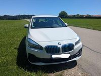Gebraucht BMW 225 Advantage 136 PS (100 kW) 2018 Weiß Kombi