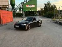 Gebraucht BMW 320 177 PS (130 kW) 2009 Schwarz Kombi