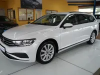 Gebraucht VW Passat Basis 150 PS (110 kW) 2022 Weiß Kombi