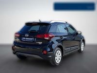 Gebraucht Hyundai i20 Active 101 PS (74 kW) 2019 Schwarz metallic Kleinwagen
