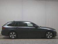 Gebraucht BMW 520 Performance 190 PS (139 kW) 2022 Weiss Kombi