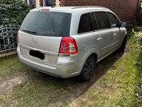 Gebraucht Opel Zafira 140 PS (102 kW) 2010 Silber Van / Kleinbus