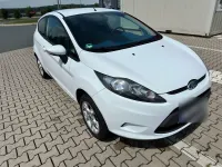 Gebraucht Ford Fiesta Titanium 82 PS (60 kW) 2009 Weiß Limousine