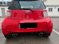 Gebraucht Toyota iQ 68 PS (50 kW) 2014 Rot Kleinwagen