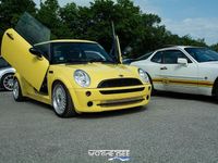 Usado Mini ONE 90 HP (66 kW) 2005 Amarelo Citadino