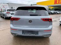 Gebraucht VW Golf VIII Style 150 PS (110 kW) 2023 Andere farben Limousine