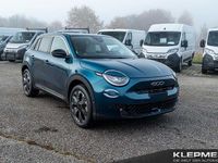 Neu Fiat 600E La Prima 114 kW (156 PS) 2025 Grün Limousine