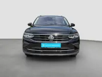 Gebraucht VW Tiguan Active 150 PS (110 kW) 2023 Schwarz SUV