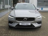 Gebraucht Volvo V60 Plus 335 PS (246 kW) 2023 735 silver dawn Kombi