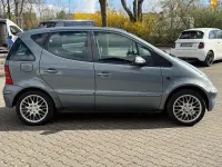 Gebraucht Mercedes A140 Avantgarde 82 PS (60 kW) 2004 Blau Van / Kleinbus
