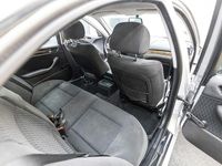 Second-hand BMW 320 150 CP (110 kW) 1998 Argintiu Berlinǎ