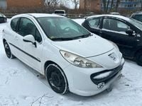 Gebraucht Peugeot 207 75 PS (55 kW) 2009 Weiß Kleinwagen