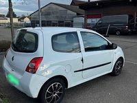 Second-hand Renault Twingo 75 CP (55 kW) 2011 Alb Hatchback