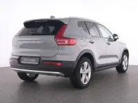 Gebraucht Volvo XC40 Core 163 PS (119 kW) 2024 Grau vapour grey / metallic SUV