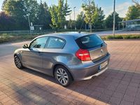 Gebraucht BMW 116 116 PS (85 kW) 2012 Grau Kleinwagen