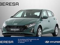 Neu Hyundai i20 Select 101 PS (74 kW) 2025 Grün Limousine