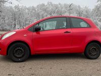 Gebraucht Toyota Yaris 69 PS (50 kW) 2008 Rot Kleinwagen