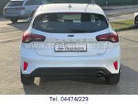 Usata Ford Focus Cool & Connect 120 CV (88 kW) 2022 Bianco Berlina