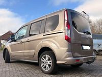Gebraucht Ford Tourneo Connect Titanium 101 PS (74 kW) 2019 Silber Van / Kleinbus
