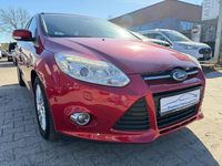 Używany Ford Focus Titanium 125 KM (91 kW) 2014 Czerwony Sedan/Limuzyna