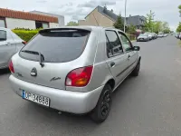 Gebraucht Ford Fiesta 60 PS (44 kW) 1999 Silber Kleinwagen