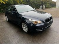 Gebraucht BMW 523 Advantage 190 PS (139 kW) 2008 Blau Limousine
