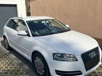 Gebraucht Audi A3 Attraction 102 PS (75 kW) 2010 Weiß Kleinwagen