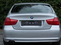 Gebraucht BMW 320 Lifestyle 184 PS (135 kW) 2011 Silber Limousine