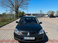 Usata Mitsubishi Lancer 98 CV (72 kW) 2004 Grigio Berlina
