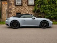 Gebraucht Porsche 992 385 PS (283 kW) 2024 Grau Cabrio