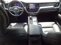 Gebraucht Volvo XC60 Plus 197 PS (144 kW) 2022 Black stone SUV