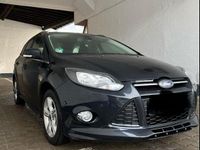 Gebraucht Ford Focus 115 PS (84 kW) 2014 Schwarz Kombi