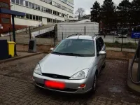 Gebraucht Ford Focus 100 PS (73 kW) 2001 Silber Kombi