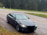 Gebraucht BMW M550 400 PS (294 kW) 2011 Schwarz Limousine