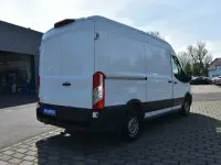 Gebraucht Ford Transit Trend 105 PS (77 kW) 2022 Weiß Van / Kleinbus
