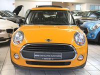 Gebraucht Mini One D 95 PS (69 kW) 2016 Volcanic orange Kleinwagen