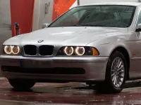 Gebraucht BMW 525 163 PS (119 kW) 2001 Silber Limousine