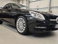 Second-hand Mercedes SLK200 184 CP (135 kW) 2011 Negru Cabrio