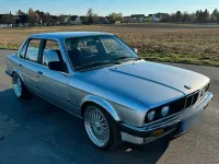 Gebraucht BMW 324 86 PS (63 kW) 1986 Silber Limousine