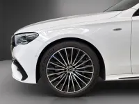 Gebraucht Mercedes E300 AMG 313 PS (230 kW) 2025 Weiß Kombi