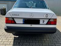 gebraucht Mercedes E230 W124