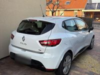 Używany Renault Clio IV LIMITED 90 KM (66 kW) 2016 Biały Hatchback