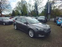 Gebraucht Ford Focus Titanium 120 PS (88 kW) 2016 Grau Limousine