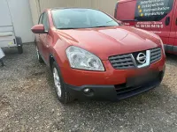 Gebraucht Nissan Qashqai Tekna 141 PS (103 kW) 2007 Rot SUV