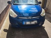Gebraucht Hyundai i10 Edition 69 PS (50 kW) 2012 Blau Kleinwagen