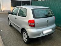Gebraucht VW Fox 54 PS (39 kW) 2005 Silber Kleinwagen