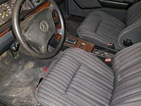 Gebraucht Mercedes E250 1992 Limousine