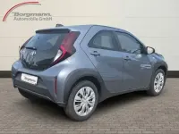 Neu Toyota Aygo X X-play 72 PS (52 kW) 2025 Grau SUV